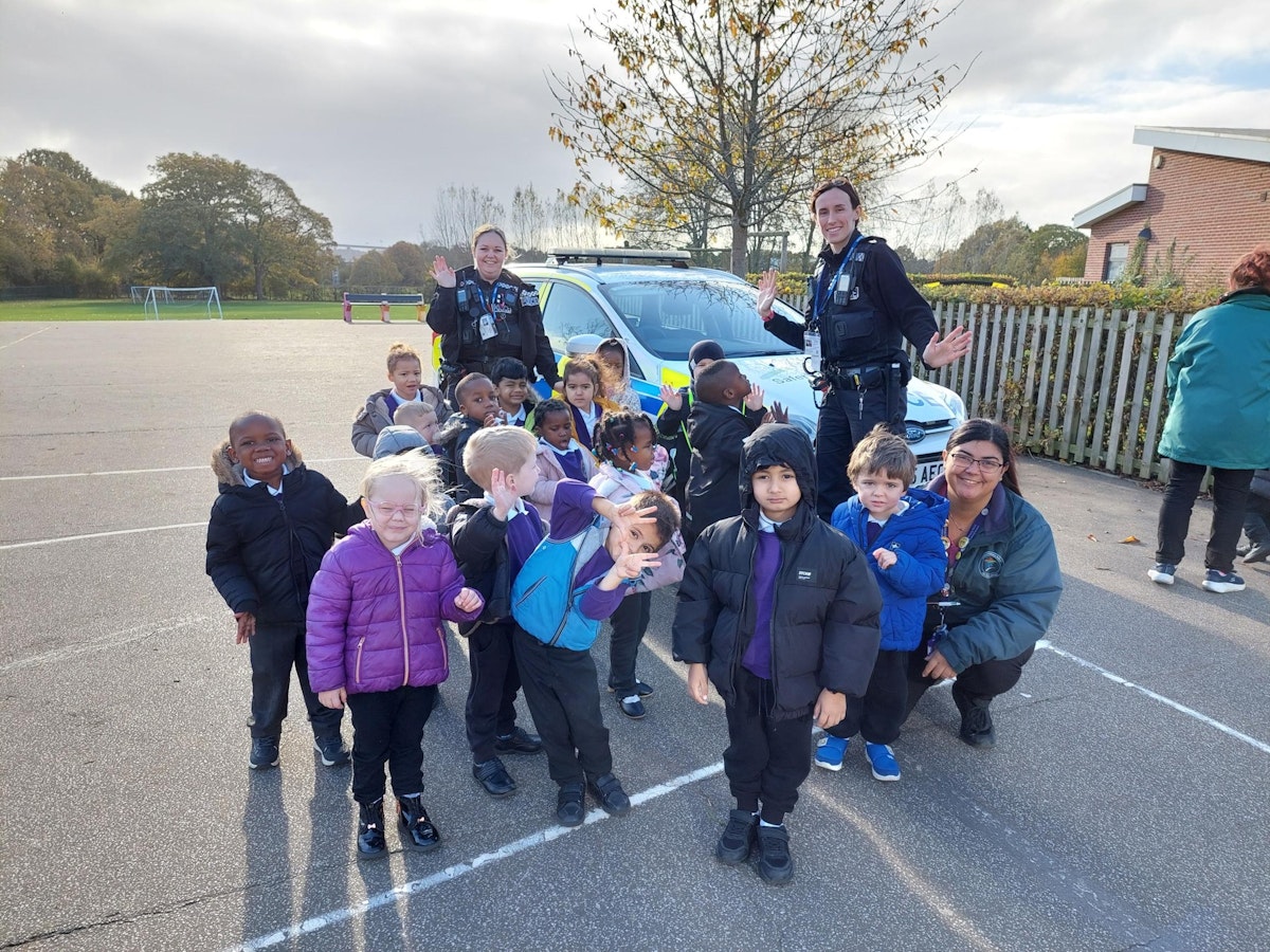 Police teach vital road safety to nursery children at Hillside Nursery